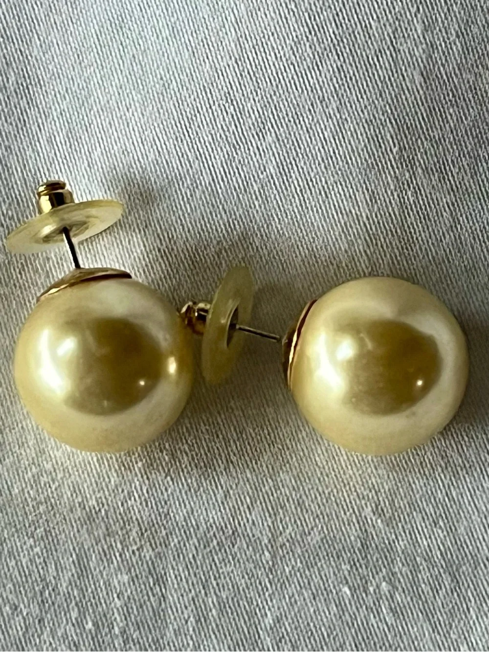 Vintage 80s Chunky Cream Faux Pearl Stud Earrings Big Round Costume Comfort Back